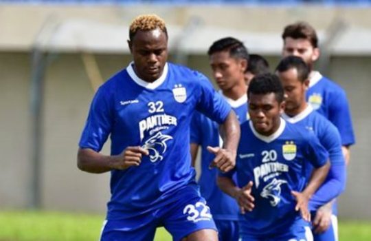 Berita Terbaru Liga 1 Indonesia Latihan Perdana Bersama Persib Ini Kesan Victor Igbonefo