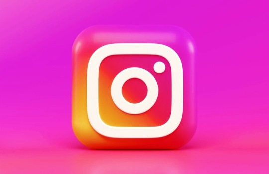 Mengenal Highlight Instagram dan Tips Membuat Sampul Sorotan IG yang Menarik