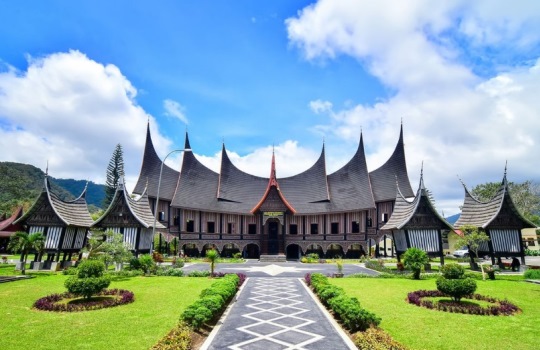 Liburan Tak Terlupakan dengan Paket Tour Padang Bersama Gondrong Tour